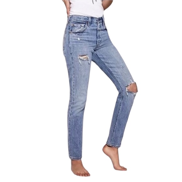 Levi’s 501 Button Your Fly Skinny Distressed Ankle Jeans - Picture 3 of 16